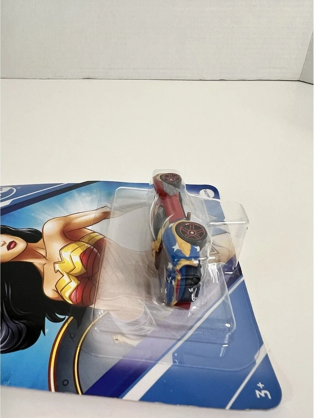 Hot Wheels DC Wonder Woman Character Cars 1:64 Die-cast Model Toy Car NIP 2022